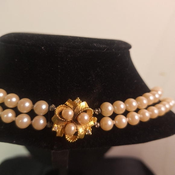 Faux Double Strand Pearl Neckless 11" - Picture 3 of 4